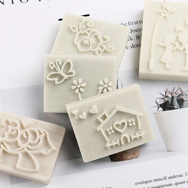 1pcs Lucky Tree and Flower Pattern Mini timbro sapone fai -da -te timbri di sapone fatti a mano fai -da -te Personalità del sapone in resina bianca Personalità