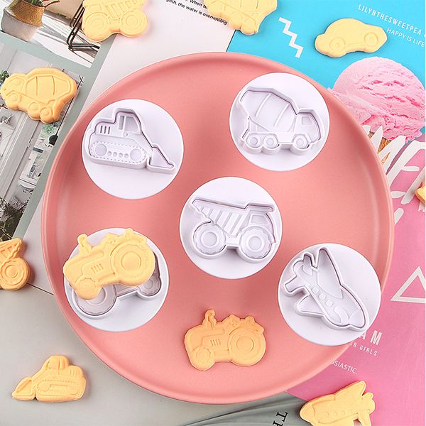 4pcs/conjunto 3D Biscoito Molde Avião de engenharia de engenharia de veículos Cutters Ferramentas de bolo de molde de molde de molde de molde de fondante de fondante