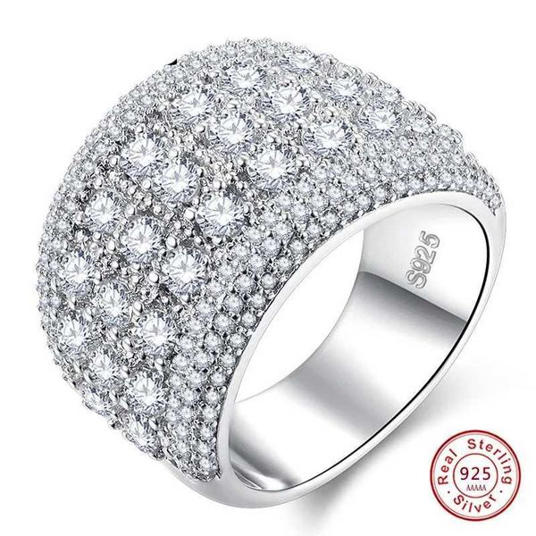 Anelli di banda Pure 925 anello largo scintillante in argento sterling adatto alle donne AAA CZ Crystal Wedding Engagement con gioielli di francobolli per le vendite estive J240410