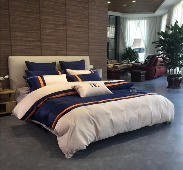 Bedding de cama de negócios modernos europeias VERSÃO DE SERAÇÃO DE SERAÇÃO DE COLGONQUEEN CONJUNTOS DE CONJUNTOS DE RESPENHOS DE DESIGNER DO RESPENHO DE DESIGNER CONSULTADOS DE QULT 4