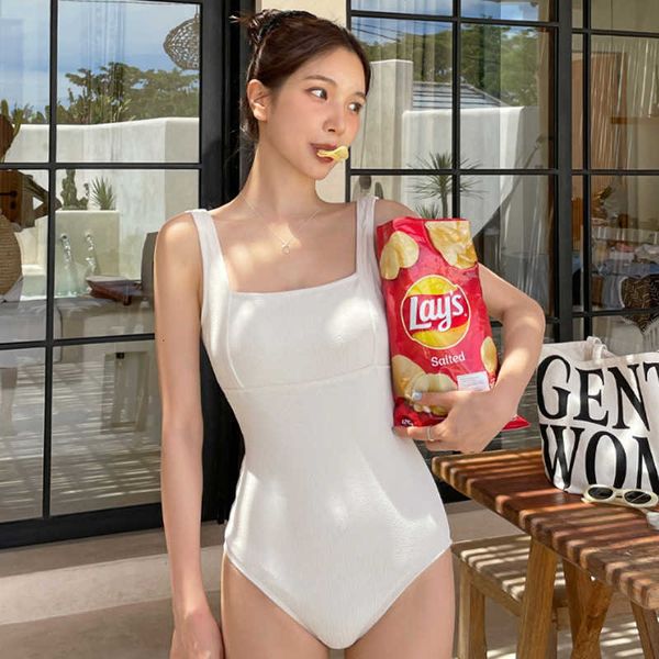 2024 Koreanische Version von New Rückenless Jumpsuit sexy und würzige Mädchenbandbikini Hot Spring Vacation Style TQX5