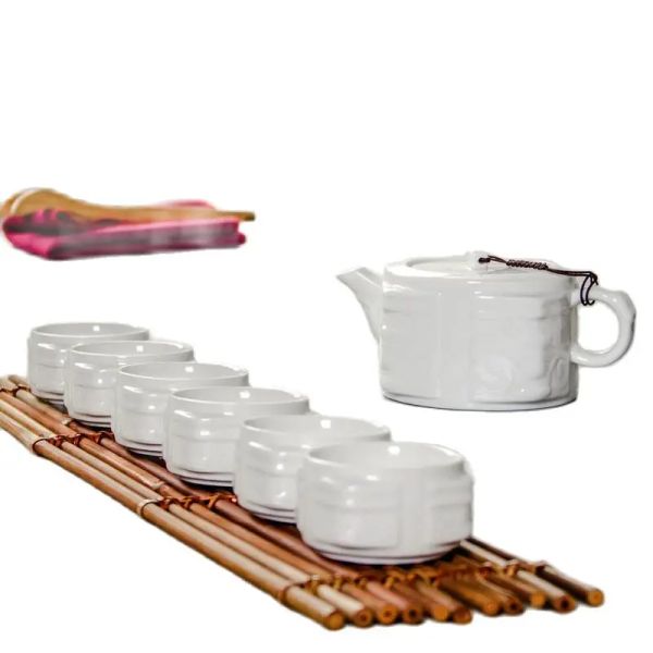 Set di tè in porcellana bianca di alta qualità, 6pcs Teacup 1pcs TEAPOT.Kung Fu TEA SALDE ALTO più alte del set da tè. Cucio di caffè creativo