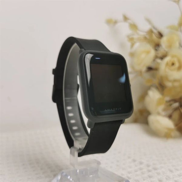 Часы на выставке Amarefit Bip Bluetooth Smart Watch Buldin GPS Sport Watch частота сердечного ритма IP68.