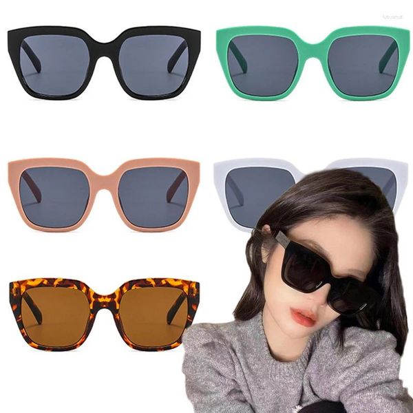 Óculos de sol 2024 Summer Summer Square Women Women Vintage Big Frame Sun Glasses Tons de moda para mulheres/homens Gafas de Sol