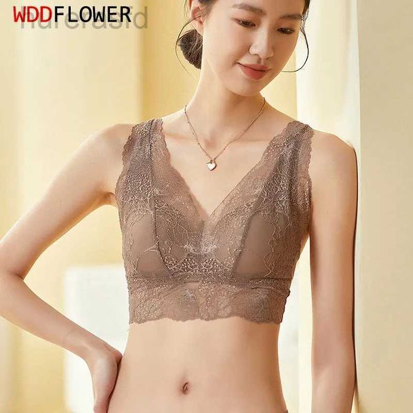 Bras Frauen Seidenbra 100% Seidenfutter mit voller Spitze draußen dünn gepolsterten drahtlosen BH Bralette Black White S M L TG211 240410