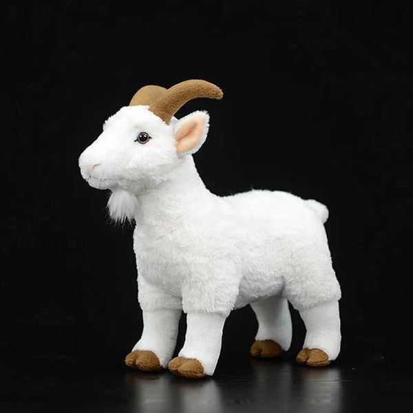 Bambole peluche serie di animali ranch originale simulazione carina di Baishan Sheep Mountain Lifetime Peluga di peluche per bambini Gift Birthing Birthday J240410