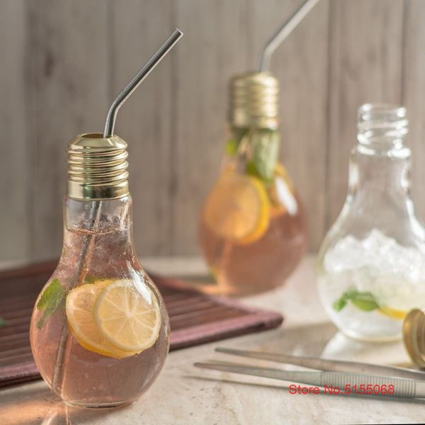 Beliebtes kreativer Lampenbirnen -Stroh Cocktailglas für Bar tragbare Lampenkugelkühlerflasche mit Deckel kaltes Getränke Bubble Tea Tassen