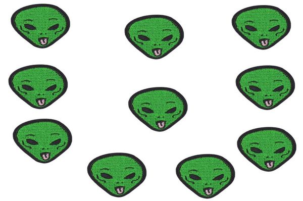 8pcs Alien Head Patches Sew Tools Stoffe Abzeichen Bekleidung Zubehör Streifen gestickte Patches Bügelanwendungen für Kinder Atti9253949