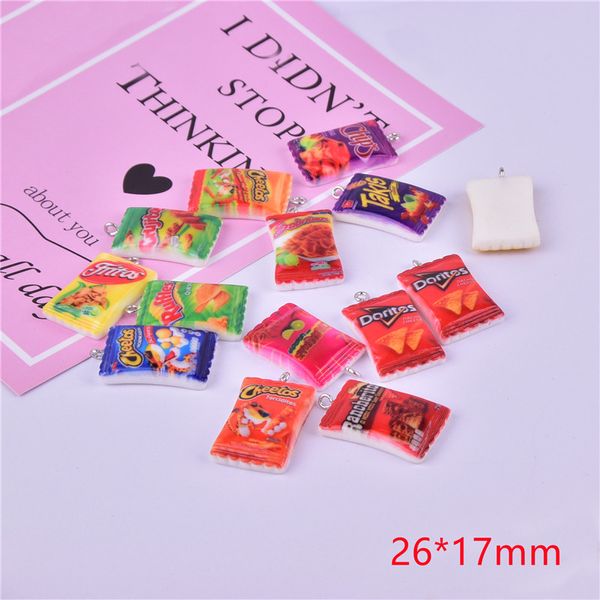 10pcs niedliche Mini -Snackharz -Reize Ohrring Schlüsselbund Halskette Anhänger Jewlery Erkenntnisse