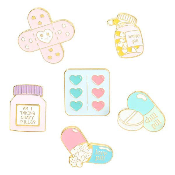 Capsule di pillola creativa Lettera Spilla Nurre Farmacy Spettame a forma di cuore Spilla di band Cute Band Mini Medicine Bottle Pins Badg