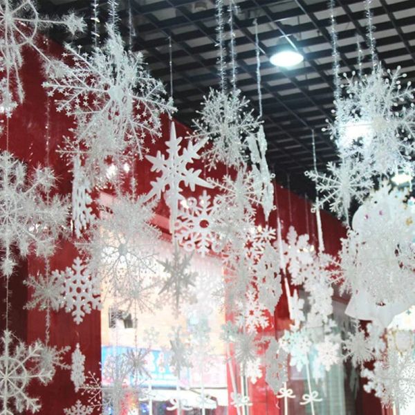 30pcs festa de Natal Branca de neve de neve decoração de árvore de Natal para casa pendurada plástico branco natal de neve árvore natal decoração