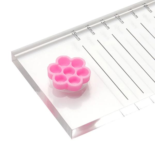 100pcs DIY Wimpernverlängerung Fans Blütenbecher Kleberhalter Ringblumenform Pigmentschale für die Transplantation der Augenwimpern