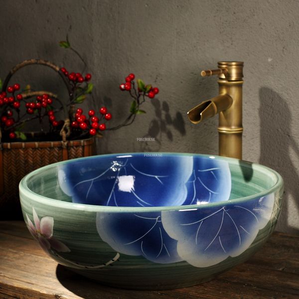 Pias modernas de banheiro pintadas à mão Bacia de bancada de arte cerâmica redonda em estilo europeu Small Washbasin Home Retro Bathin Bacia