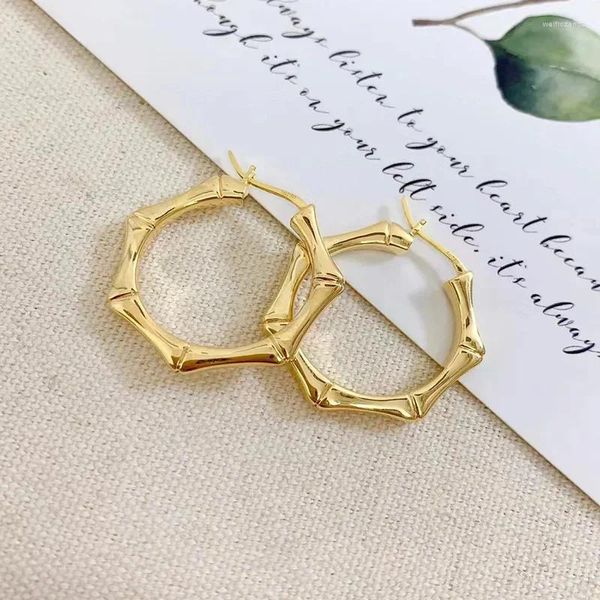 Brincos de argola de ouro real 18k para mulheres pura AU750 design de bambu de bambu fino presente de jóias clássicas de moda versátil estilo