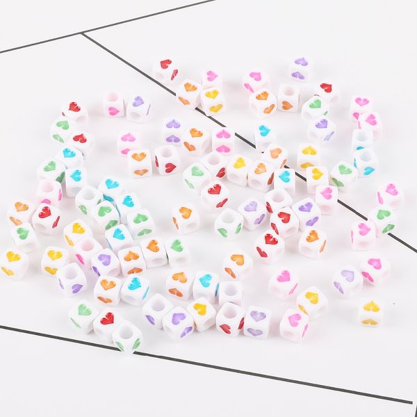 Contas de acrílico misto de 6 mm de acrílico de 100pc letra de alfabetismo digital Cubro Charms Charms Colar de pulseira para casa DIY