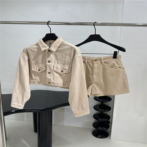 24SS Women Designer de duas peças conjuntos de roupas de roupas com cartas bordadas para meninas Milão Milão Marca Jersey Outwear Capt Crop Top Jacket Bomber and Shorts calças