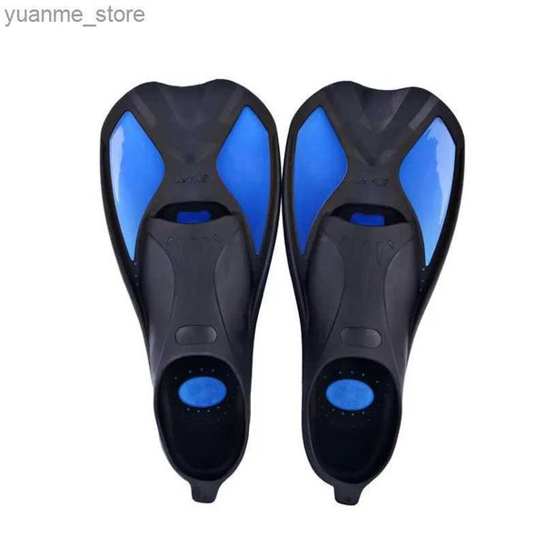Accessori per immersioni snorkeling pinne per immersioni per bambini adulti silicone pinne corte comode pinne di nuoto flessibili attrezzatura da bagno sport acquatico y240410