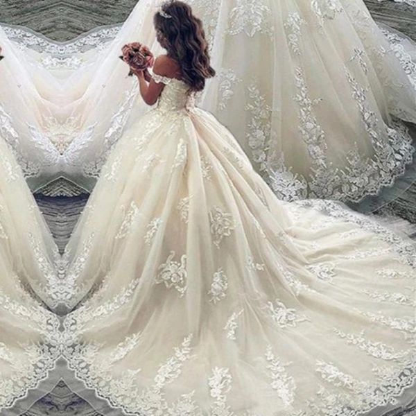 Abito da sposa sexy da donna in pizzo bianco fuori spalla spalla sexy mesh lungo pizzo una linea abiti da treno a piegatura in stile vintage nuove donne modeste abiti da ballo da sposa da sposa abito da sposa