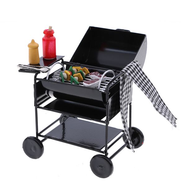 1/12 Scala carino bbq grill in miniatura ornamenti bambola casa gadget cucina cibo mobili per bambole per bambini giocattoli caldi vendita calda vendita