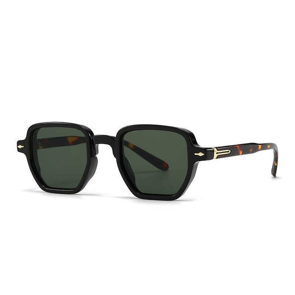 Strand polarisierte stilvolle klassische Mode Rechteck Wayfarer Eyewear Outdoor Gläser Drive Brillen Designer Sonnenbrille Heiß