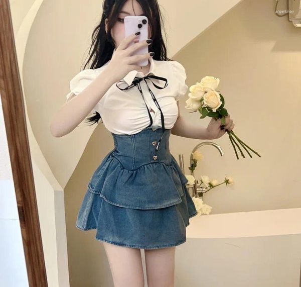 Abiti da lavoro French Sweet Girl Stile preppy Spegno a bolle Sleette Lace-Up White High Welfy Skirt Skirt Skirt Fashion Set a due pezzi