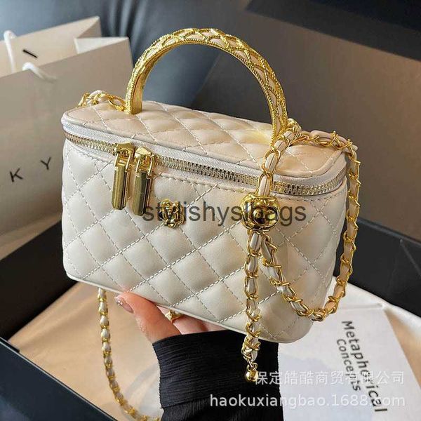 Omuz çantaları şeyler çuvallar el tipi xiaoxiangfeng lingge zincir çantası için 2024 İlkbahar/Yaz Yeni Kore moda küçük kare çok yönlü crossbody h240410