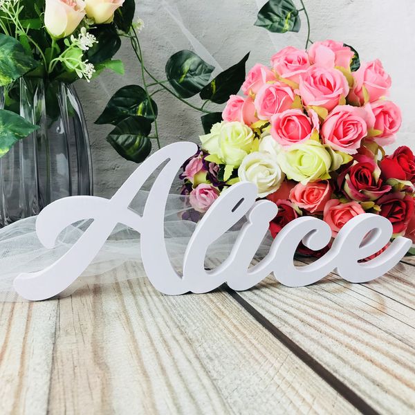 Personalisierte weiße PVC -Tabelle Name Zeichen für benutzerdefinierte Kinder Namen Wandbriefendekor für Hochzeits Geburtstagsfeier Babyparty