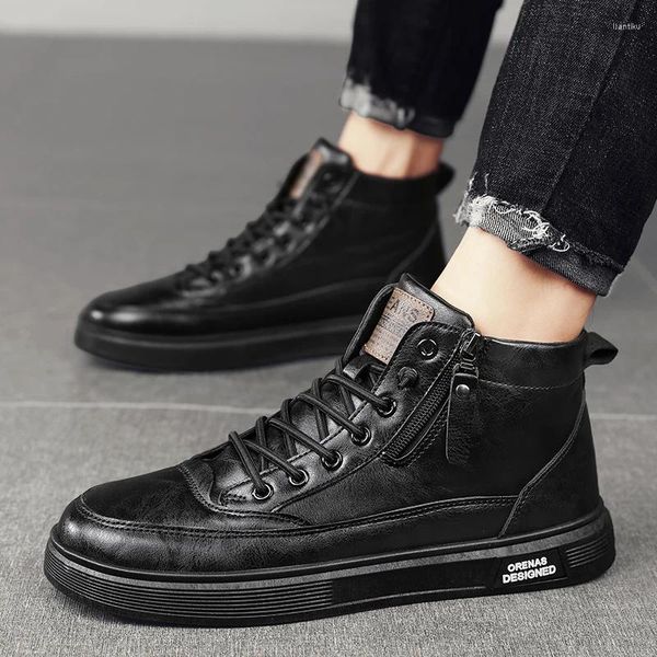 Scarpe casual High Top Men Fashion in stile coreano Skateboarding Skateboard Skateboard Sneaker comode a piedi comodi