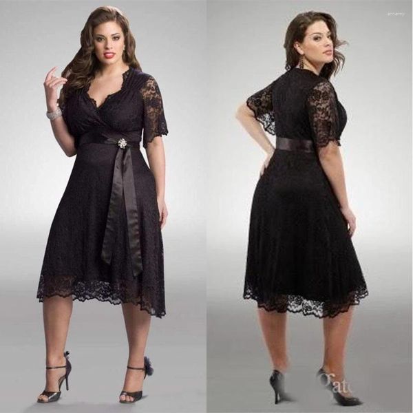 Partykleider schwarze Spitze Eine Linie V-Ausschnitt Plus Size Evening Prom Kleid formelle Kleidung Custom mit kurzen Ärmeln