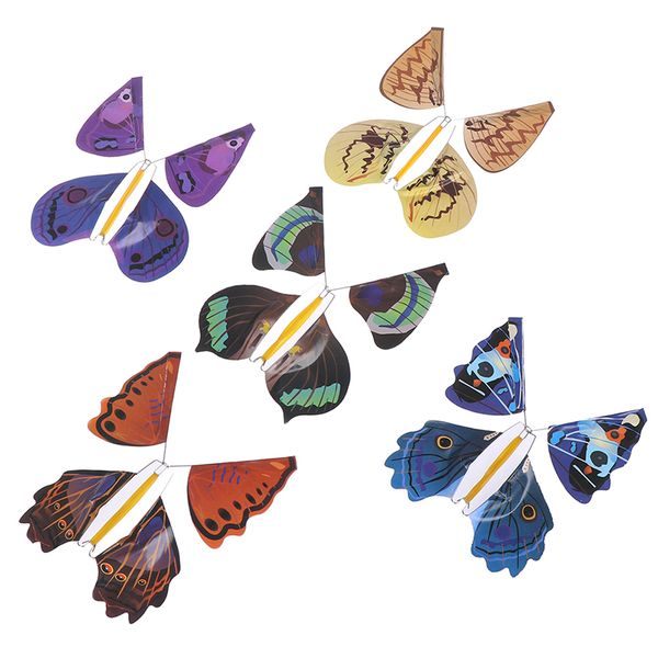 5/10pcs Magic Butterfly Flying Card Toy com mãos vazias Butterfly Wedding Magic Props Truques mágicos cor de brinquedo ao ar livre aleatório