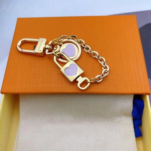 Exquisite Metallschlüsselkainer Designer Schmuck Schlüsselkette für Charm Männer Frauen Mode Bag Anhänger Auto Key Ring Top Luxury Schlüsselkette Bestes Paar Geschenk mit Originalbox