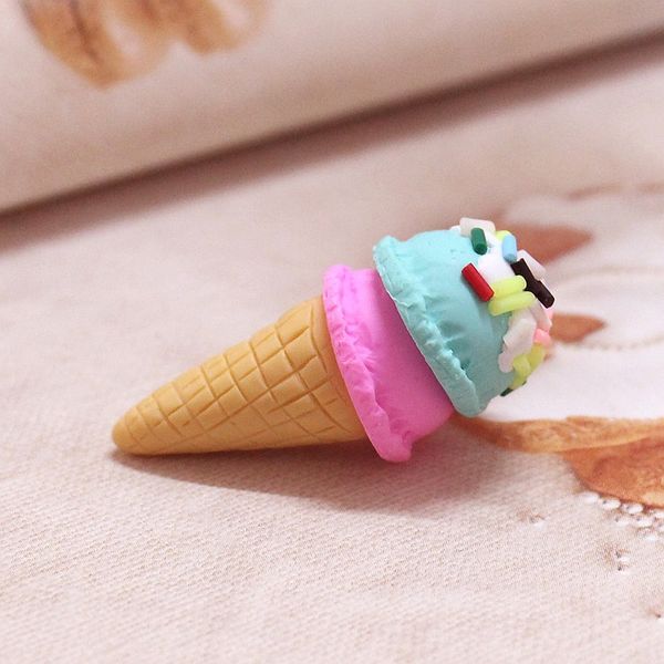 6pcs 31*15mm Polymer Clay Ice Cream Flat Resina Collana alimentare Cirmerà Collana a sospensione molto carina per decorazione fai -da -te