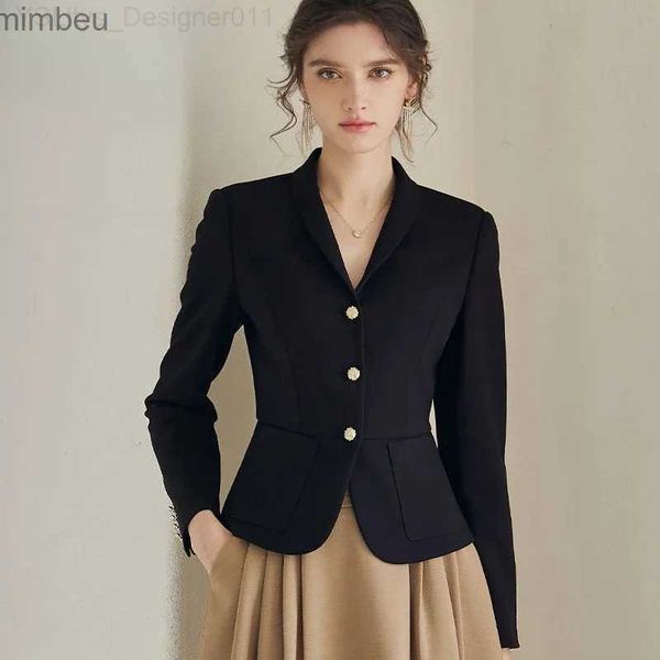 Abiti da donna blazer giacca blazer abiti da donna vestiti sottili cappotti corti solidi per donne tendenza nera 2023 Nuovo in coreano Populano abbigliamento vendita c240410