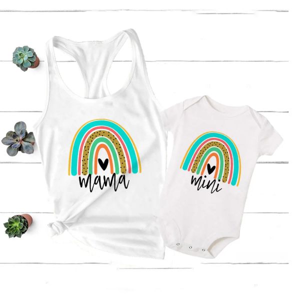 Mutter Tochter passende Kleidung Regenbogen Mutter und Mini -Tanktops Baby BodySuit Mommy und ich Familie Outfits Muttertagsgeschenk