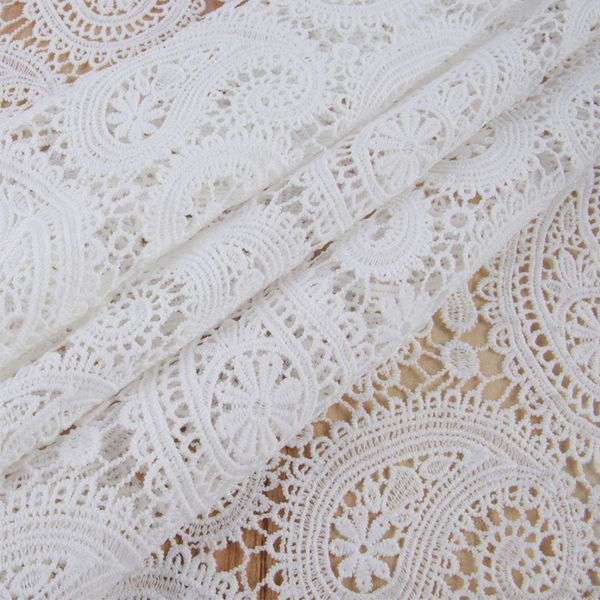 Tessuto in pizzo africano 1yard di alta qualità ricami bianchi ricamo di anacardi solubili in pizzo nigeriano tessuto cucito abito da sposa da sposa