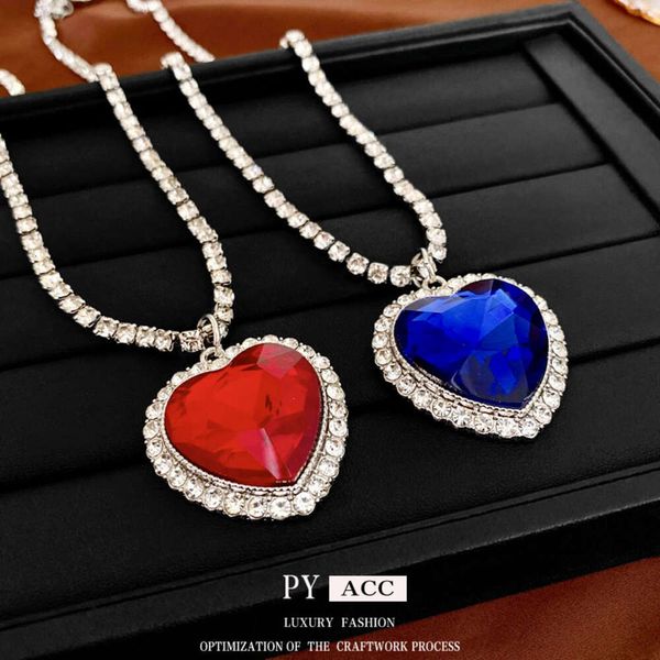 Diamond Ocean Heart Love Colar com cadeia de clavícula de elegância de alta qualidade, joias pequenas e versáteis