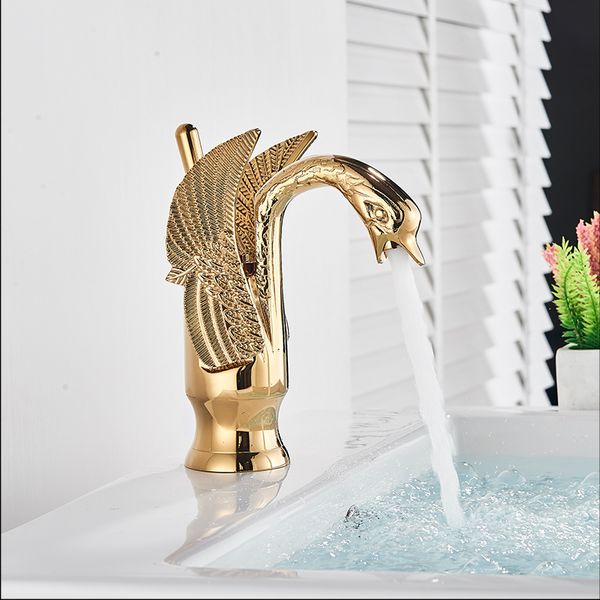 Goldener Becken Wasserhahn Messing Deck Mount Badezimmer Wasserhähne Schwanenform Eingriff Toilette Waschbecken Heißer kaltes Wassermixer Taps