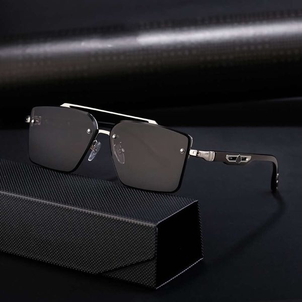 Mens com óculos de sol Brands de designers de moda de sol dos óculos 2024 Novo tendência masculina de moldura de moda dirigindo para homens para homens