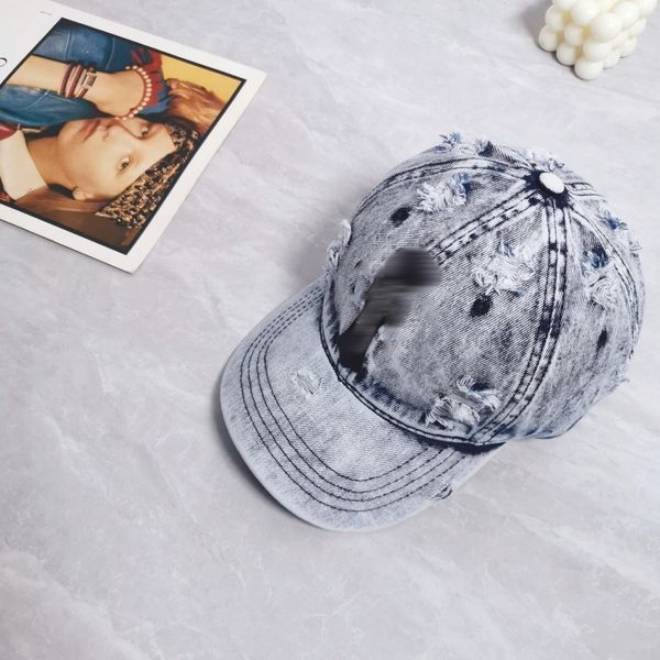 Cap Summer Beach Protection Beach Protection Men Women Luxury Designer Brands Cowboy Princadeiras Versáteis Pintura Baseball Cap 248552