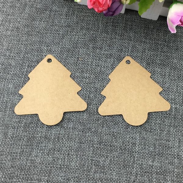 50 pezzi/lotto albero di Natale tag di carta fatti a mano etichetta packaging etichetta in bianco forma dell'albero per festival souvenir etichette prezzo etichette etichetta