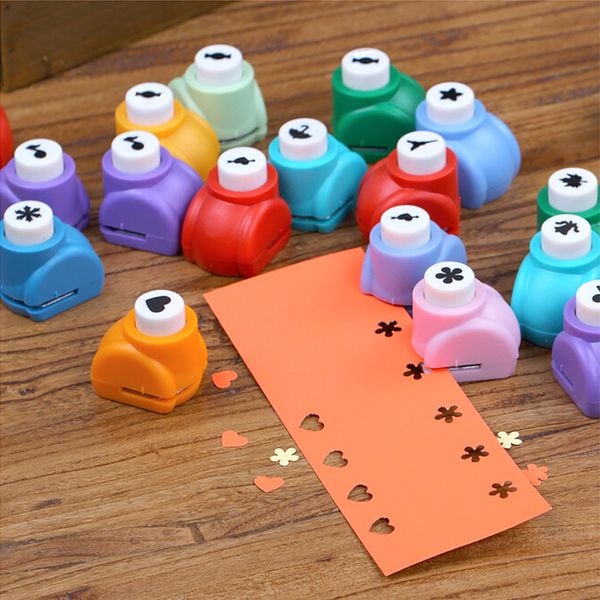 1ps Mini Scrapbook Punches Kid Child Paper Carta Shaper Punting Carta Farte Mano a mano Tag artigiane fai -da -te Punch Foro Puncher