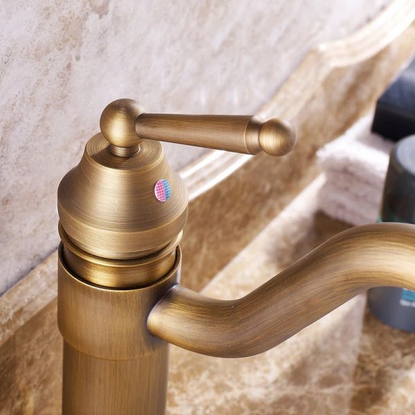 Torneira de banheiro de latão antigo Handelim único Handelino vintage Bronze High Old Retro Torneiras Retro Bathbasin Bathbasin Tap