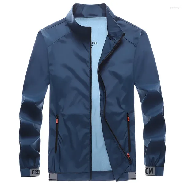 Herrenjacken 2024 Sommer Ultra-Licht-Kapuzejacke Thin Windbreaker Mode Shiny Sunscreen Casual Reißverschlussmantel Packbarer Bomber