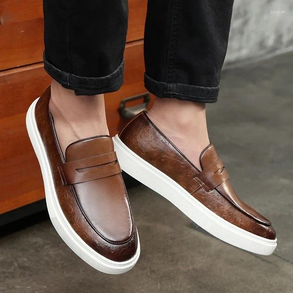 Повседневная обувь чернокожие мужчины вулканизируют коричневые кожаные кроссовки для мужчин с размером 38-44