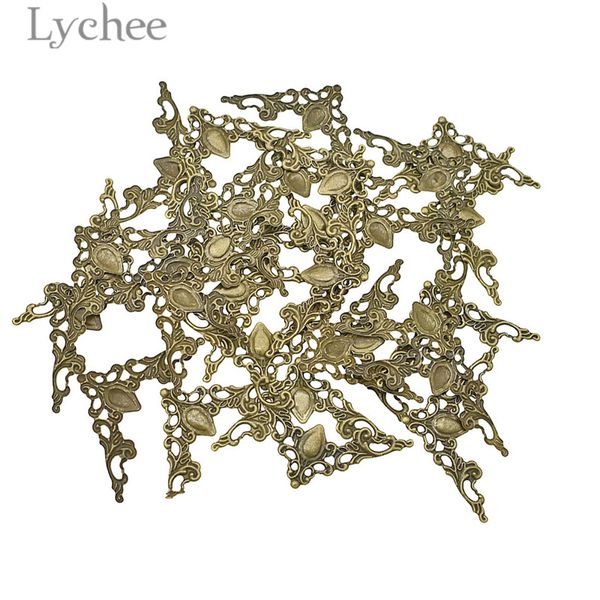 Lychee Life 30pcs Metal Hollow Flowers Slice Album Corner Protector Cover DIY Scrapbooking -Verzierungen Lieferungen