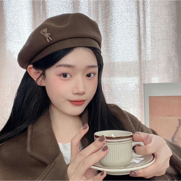 2024 Berretti di primavera autunno coreano per donne mostrano un cappello da pittore di lana e versatile per stare al caldo per riscaldarsi