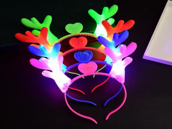 LED -Antler leuchten Stirnband blinkende Haarstöcke Halloween Weihnachtsfeier Cosplay Requent Lightemitting Weihnachtshirschhaar Accessorie9058195