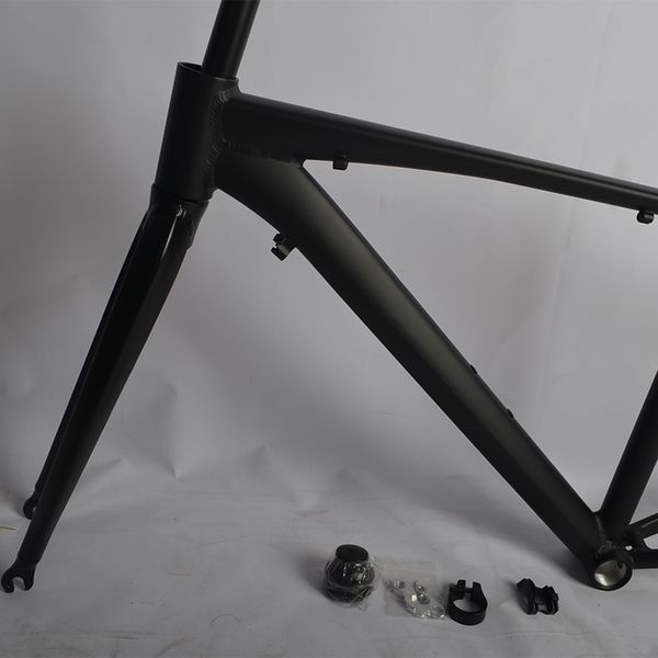 Frano di disco bici nero grigio Matte Black Black 700C in lega di alluminio telaio rozzo di forcella posteriore Larghezza 130 mm Adatto per pneumatici 23C/25C