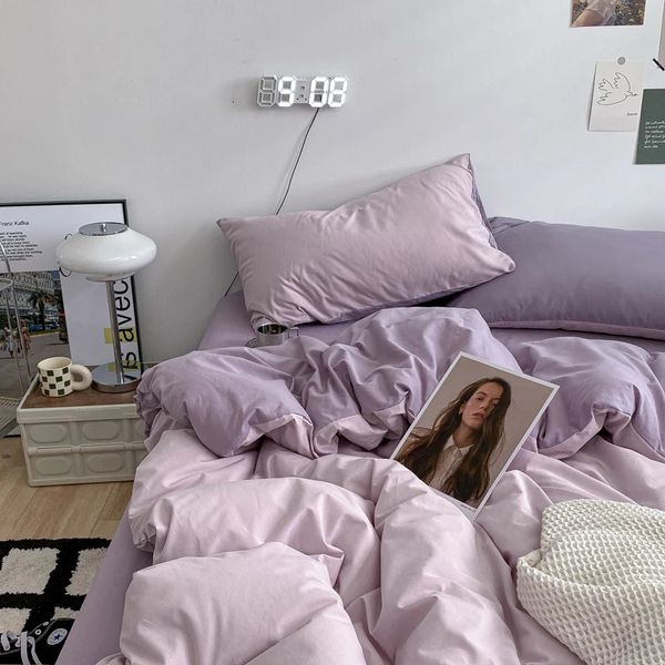 INS Purple Piumino Coperchio Set di biancheria da letto a colori solidi per ragazze Copertina trapunta per trapunta da letto Fela piatta Lincia da letto di moda 240329