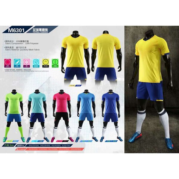 New Light Edition Personalizado Bordado Bordado Curto Terno de mangas curtas para camisas de futebol para adultos e roupas de treinamento para crianças